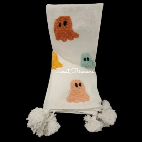Halloween Candy Corn Decorative Tassel Blanket & Sherpa Throw Pillow Set New - Picture 6 of 6